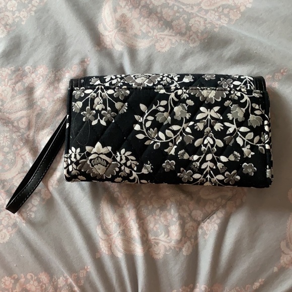 black and white wallet - Picture 2 of 5